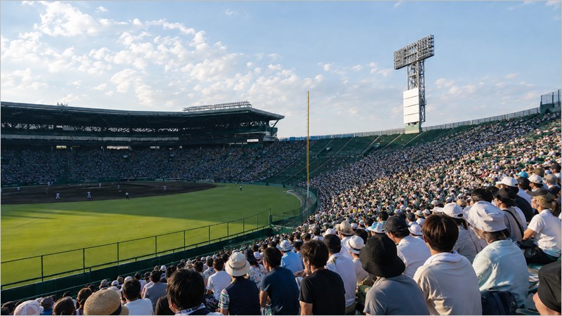 甲子園1塁側アルプス席日陰